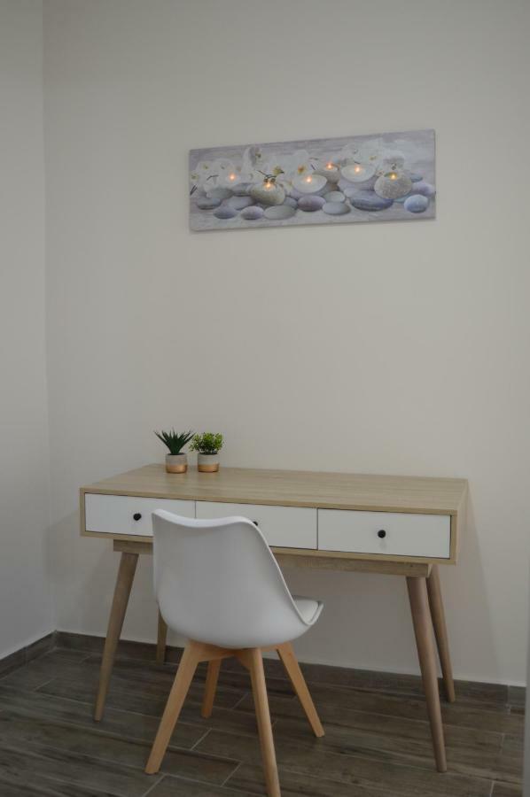 Botonis Bright Spacious Apartment Chania  Exterior foto